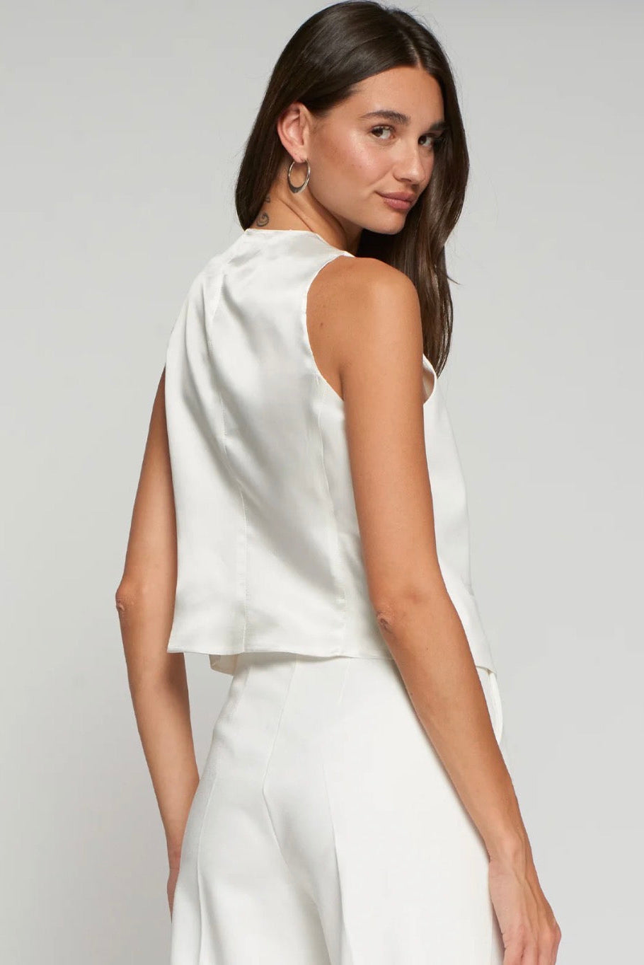 Chaleco Flores Bordadas