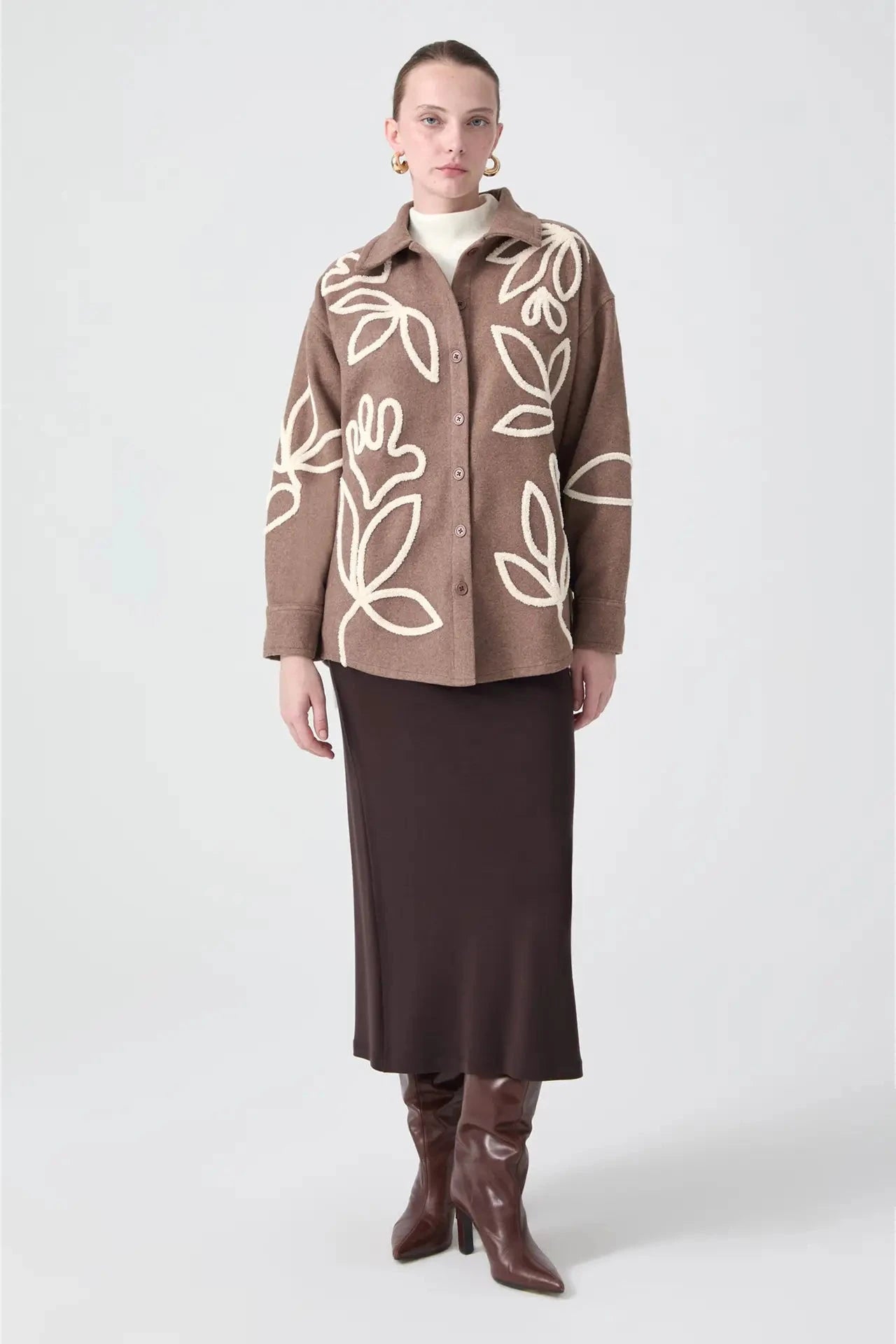 Chaqueta de Abrigo Bordada