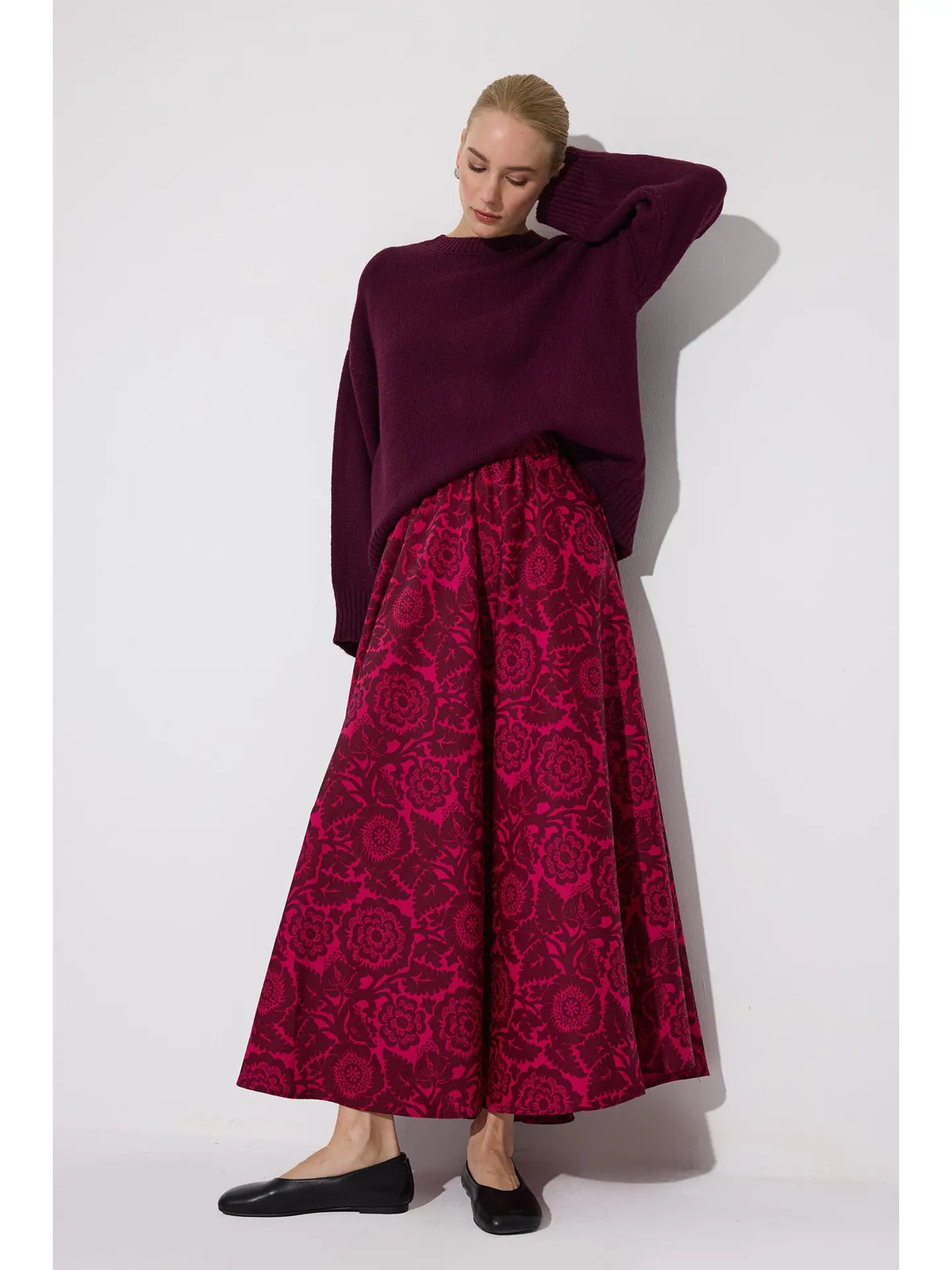 Falda Red Flowers