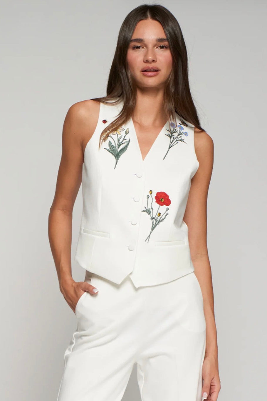Chaleco Flores Bordadas
