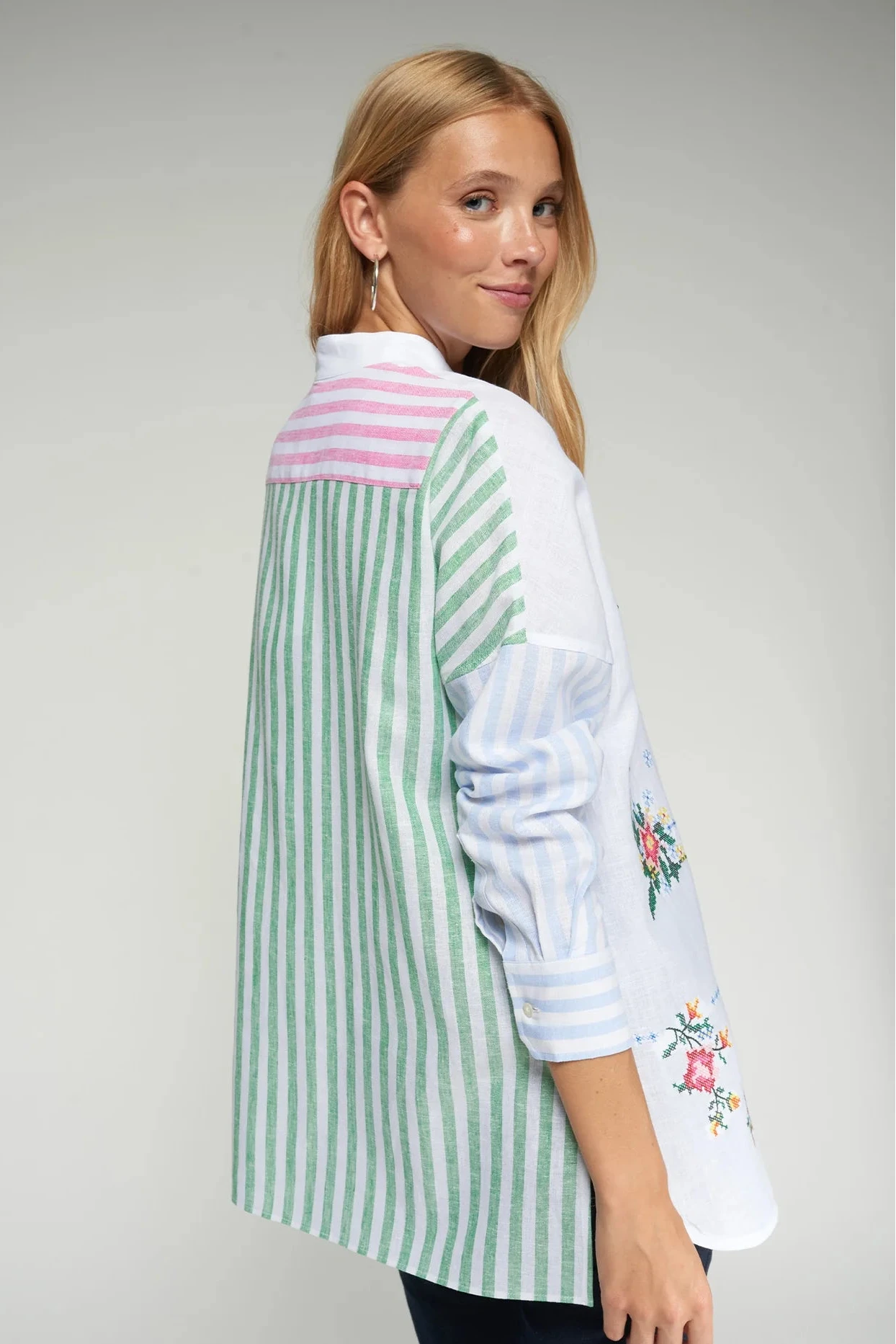 Camisa Bordada
