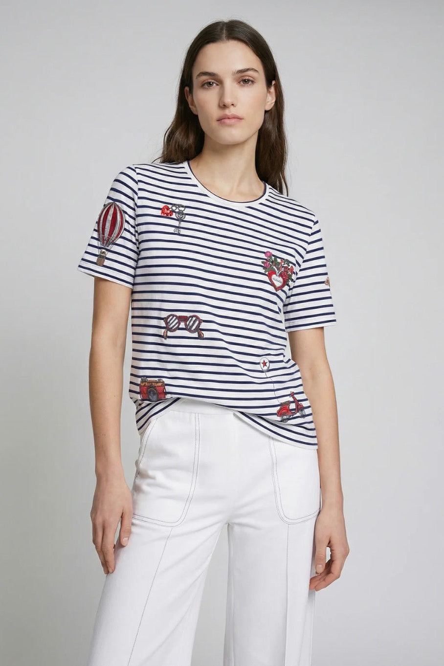 Camiseta de Rayas Bordados Vintage