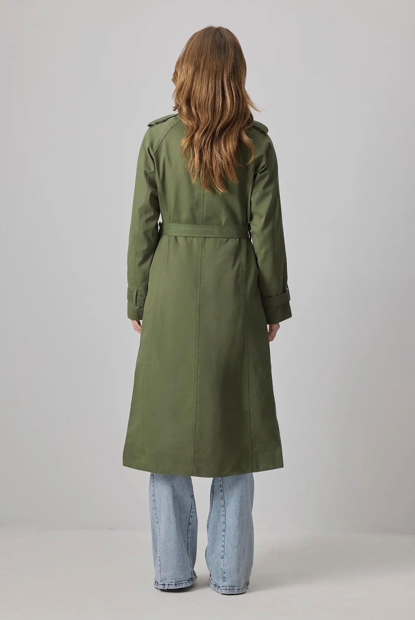 Trench Selvi